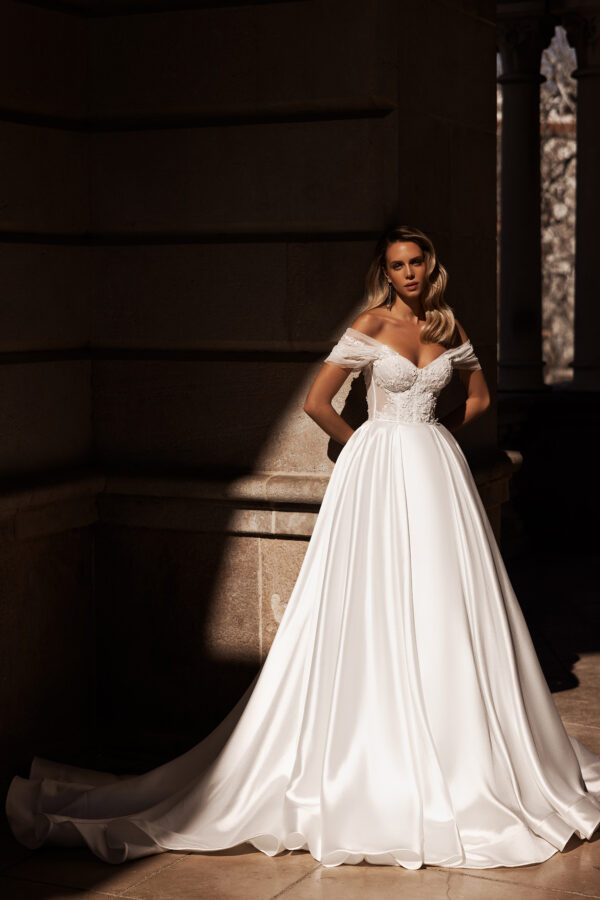 Rochie de mireasa ﻿Modena