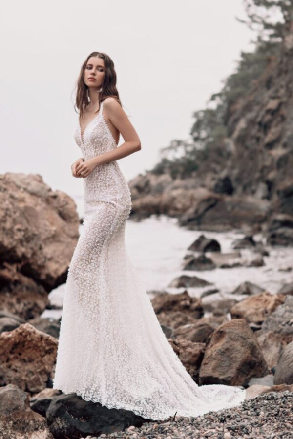Ariamo Bridal